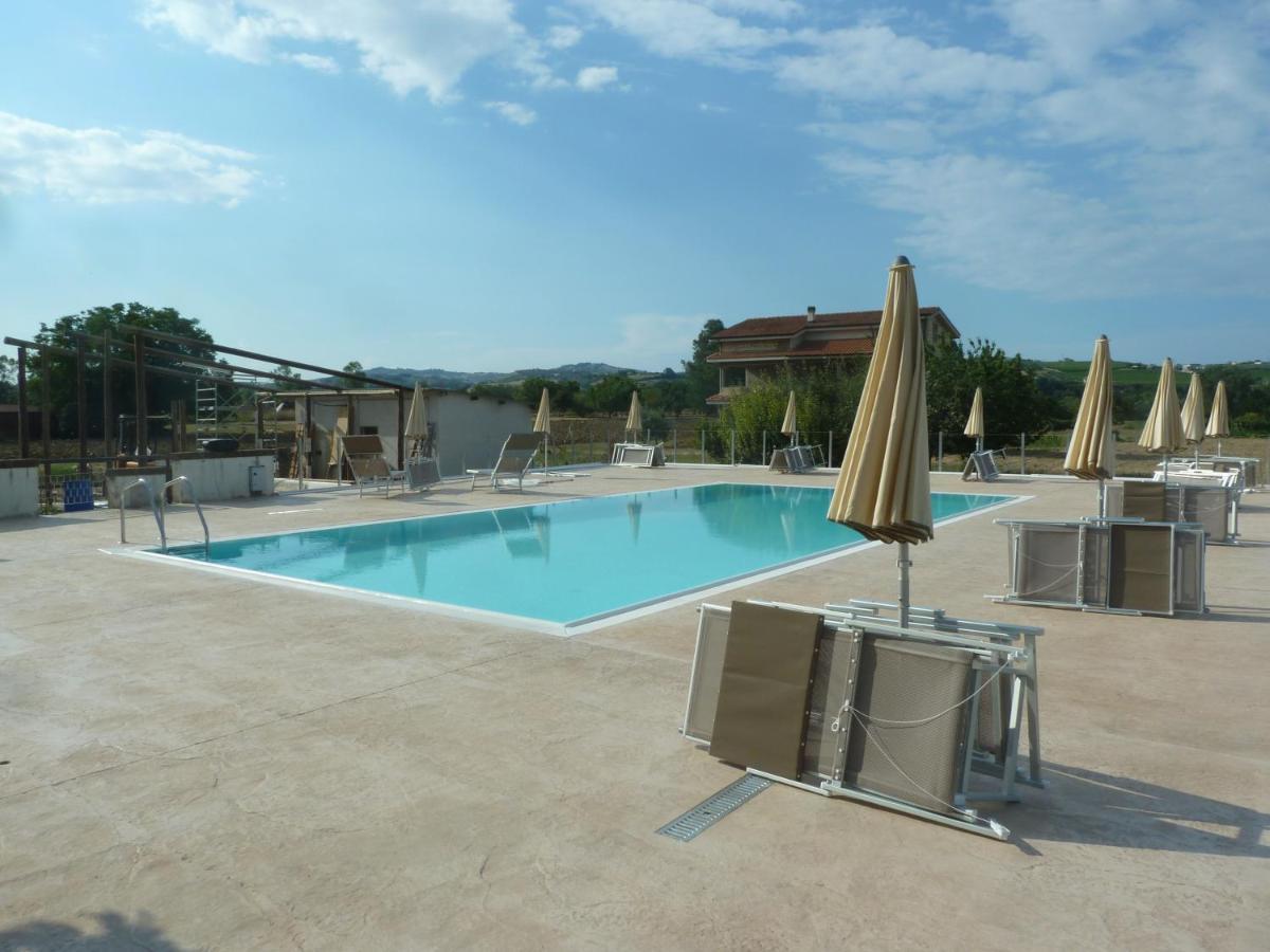 B&B Gli Orti Collecorvino Екстериор снимка